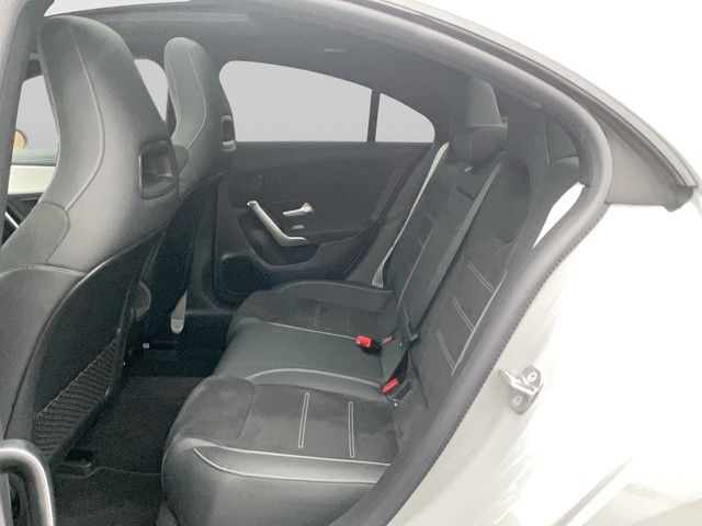Mercedes-Benz CLA 200 2025