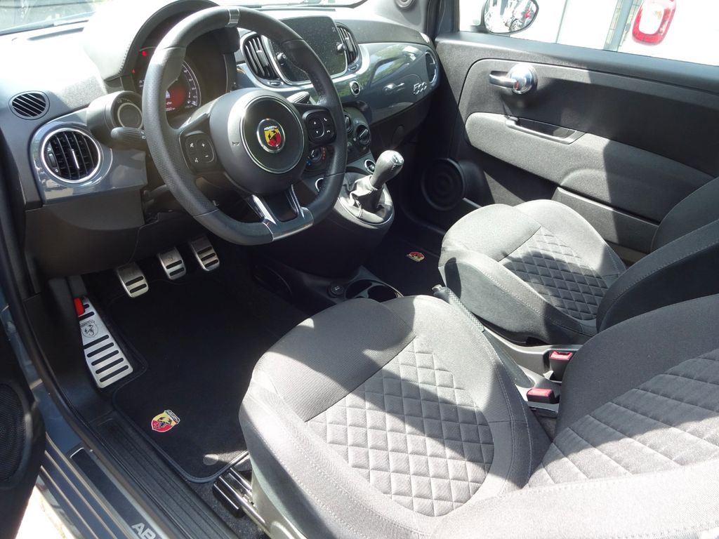 Abarth 595 2021