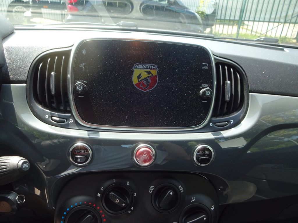 Abarth 595 2021