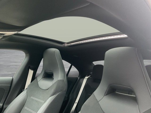 Mercedes-Benz CLA 200 2025