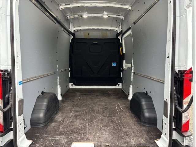 Ford Transit 2024
