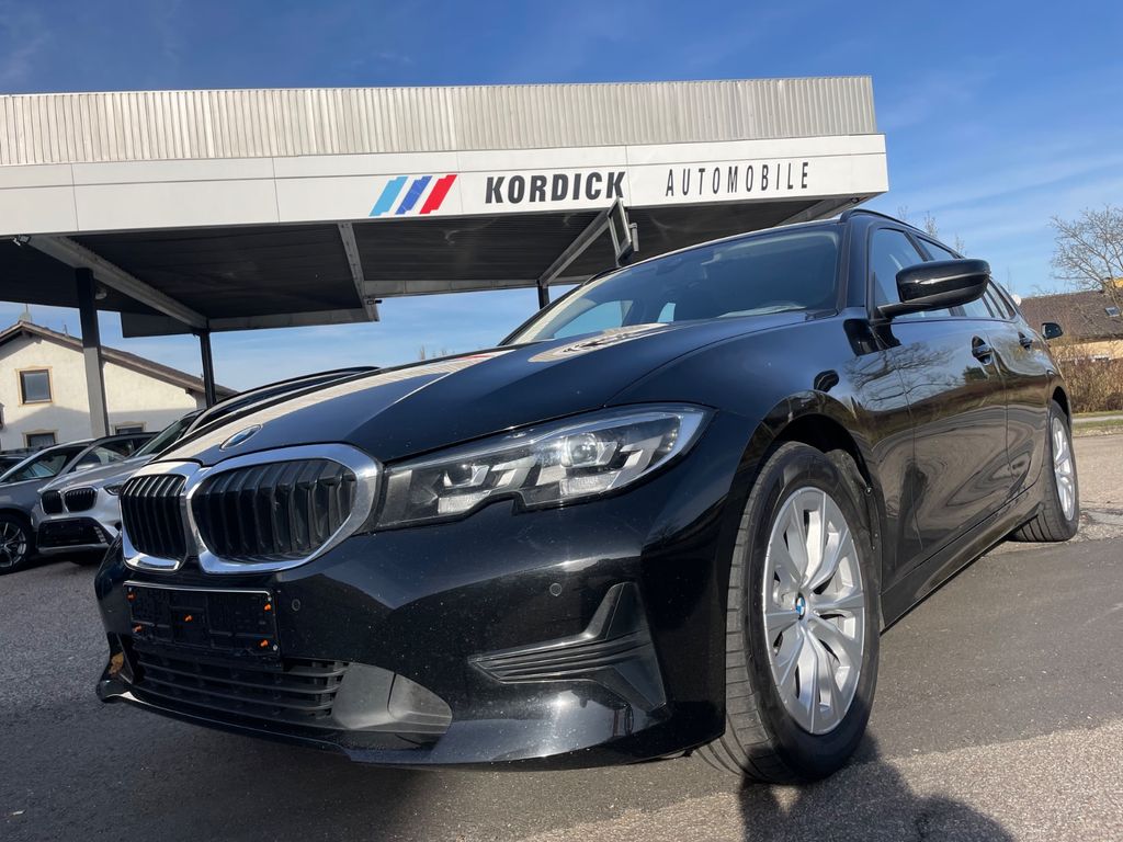 BMW 318 2022