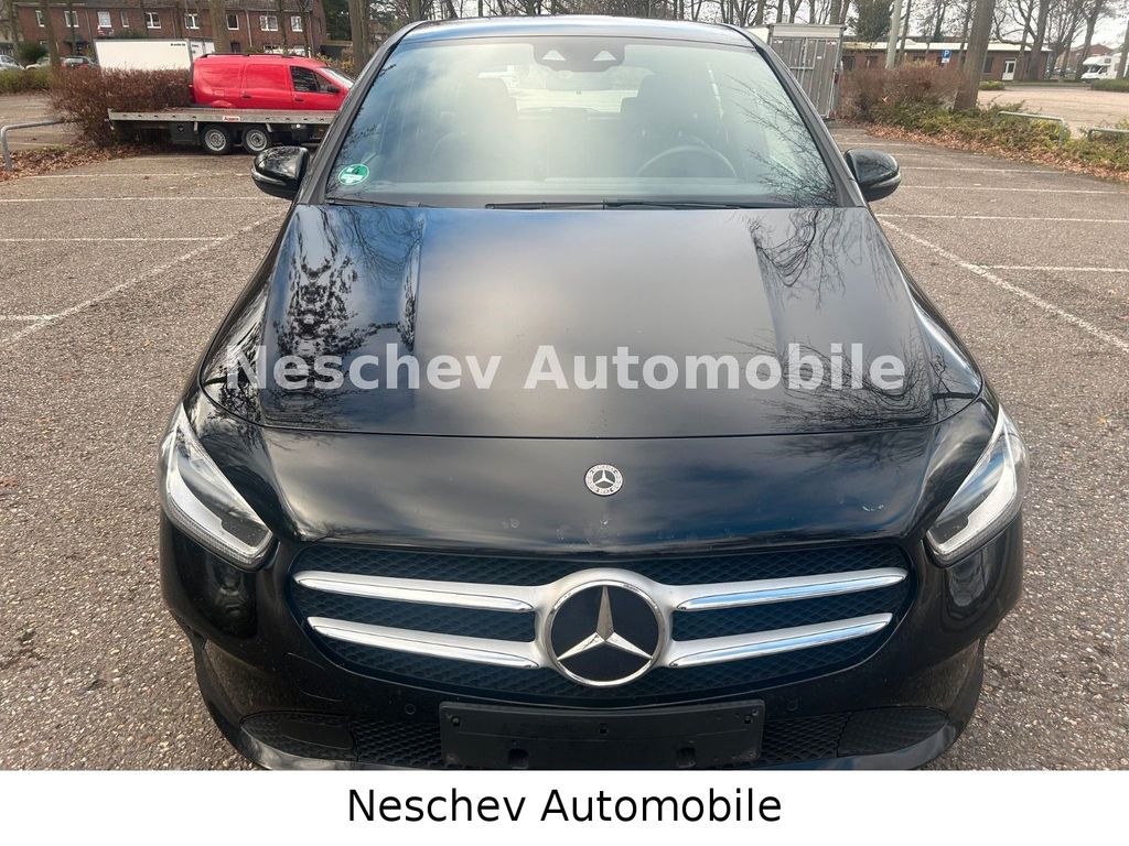 Mercedes-Benz B 180 2022