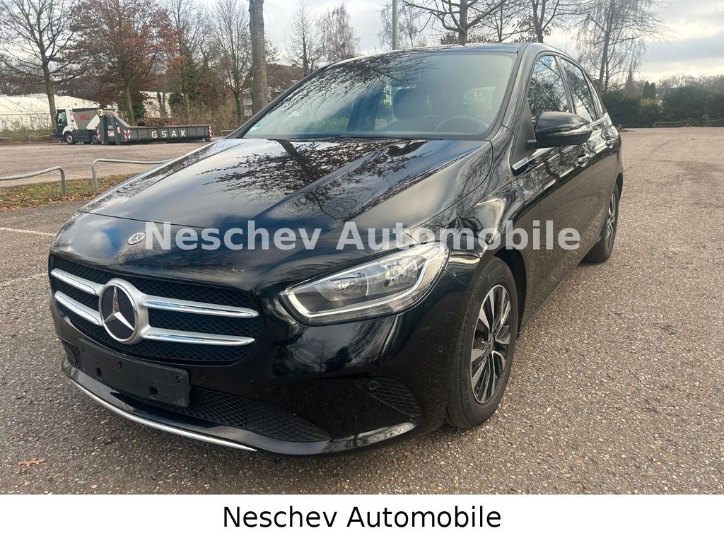 Mercedes-Benz B 180 2022