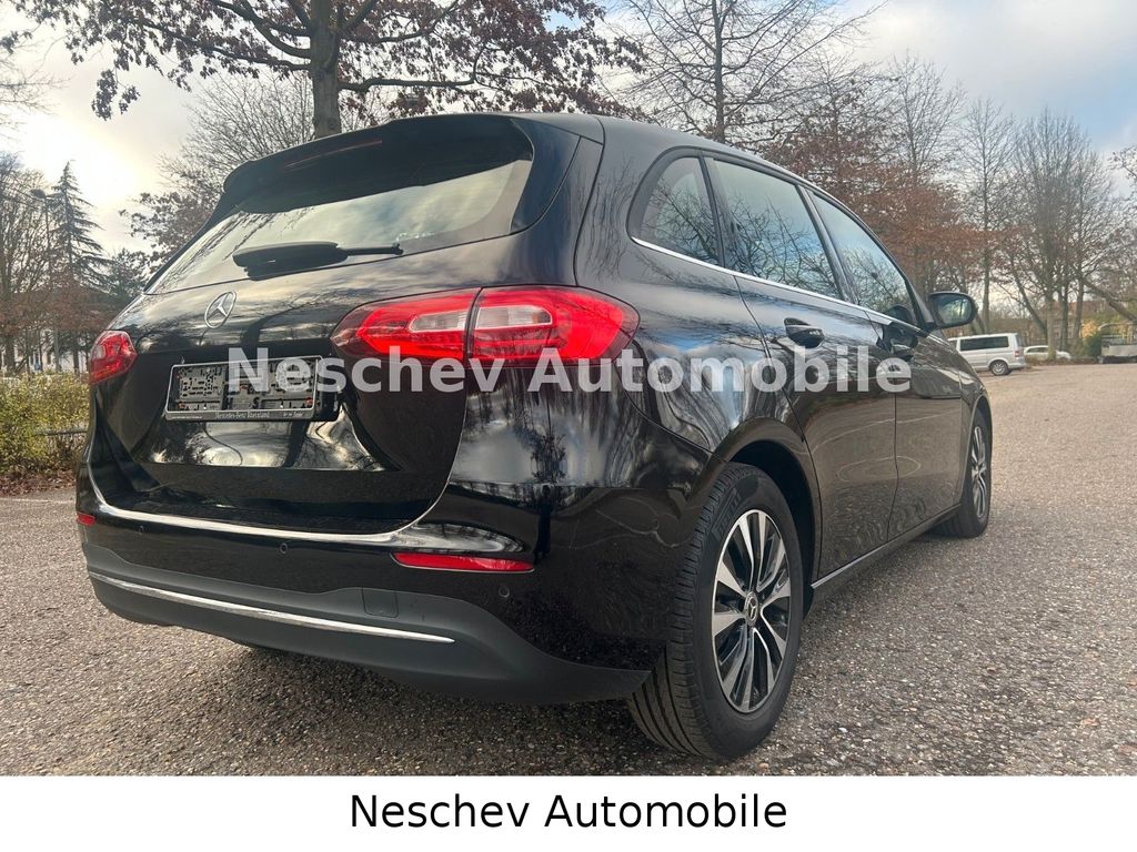 Mercedes-Benz B 180 2022