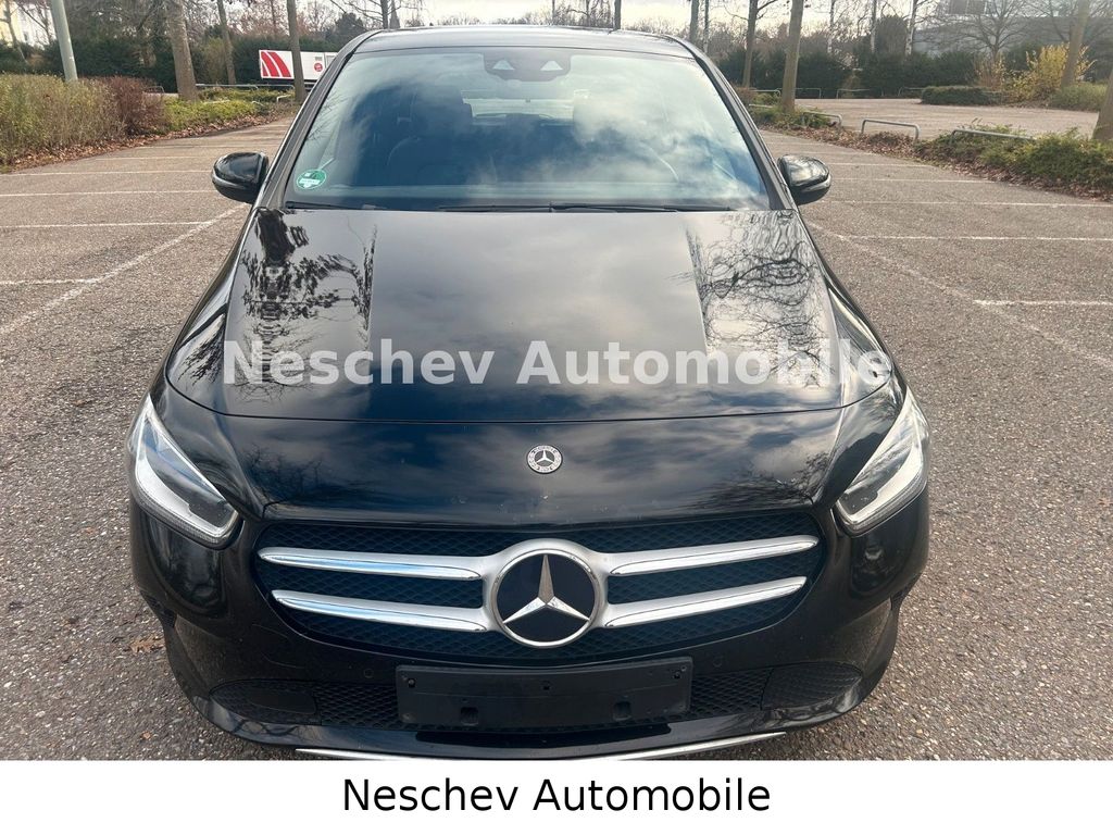 Mercedes-Benz B 180 2022