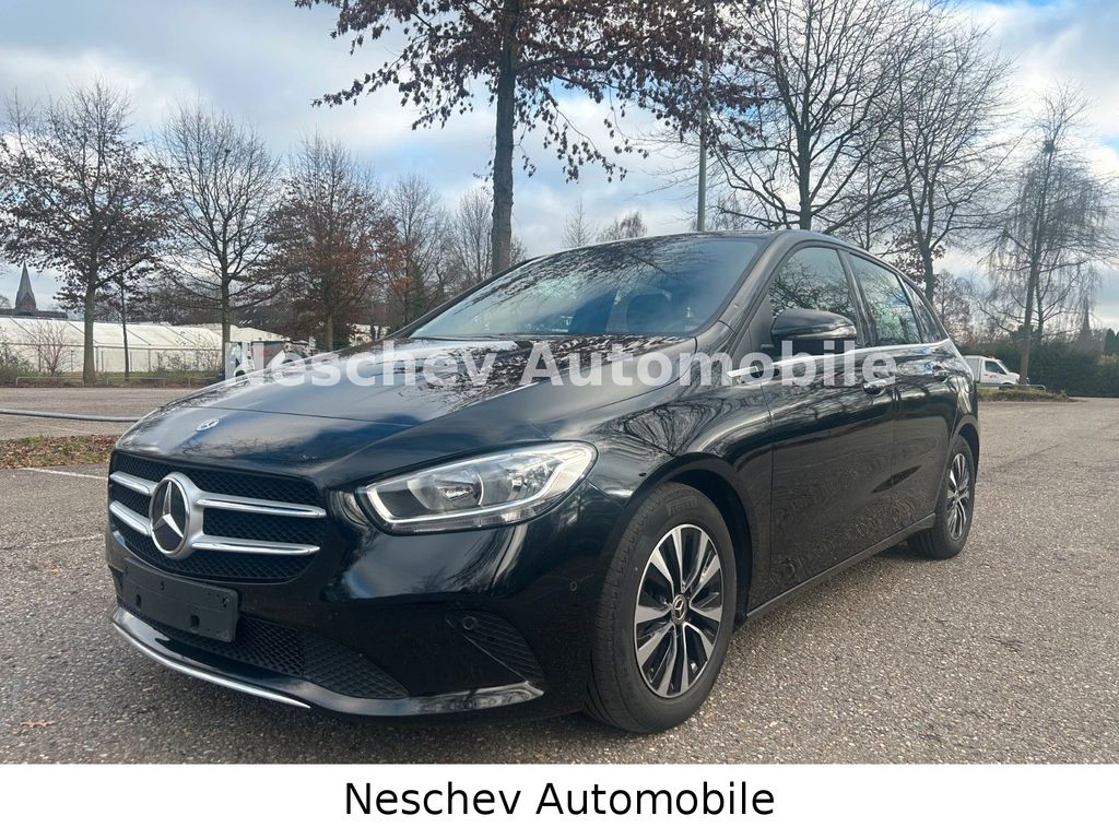 Mercedes-Benz B 180 2022