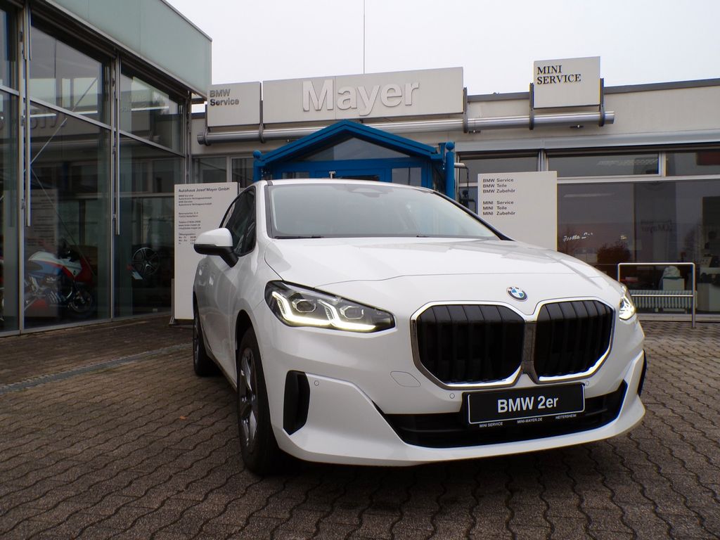 BMW 218 2024