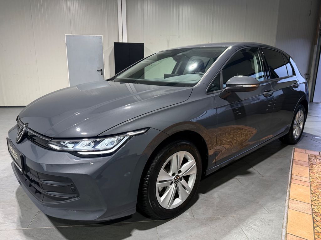 Volkswagen Golf 2025