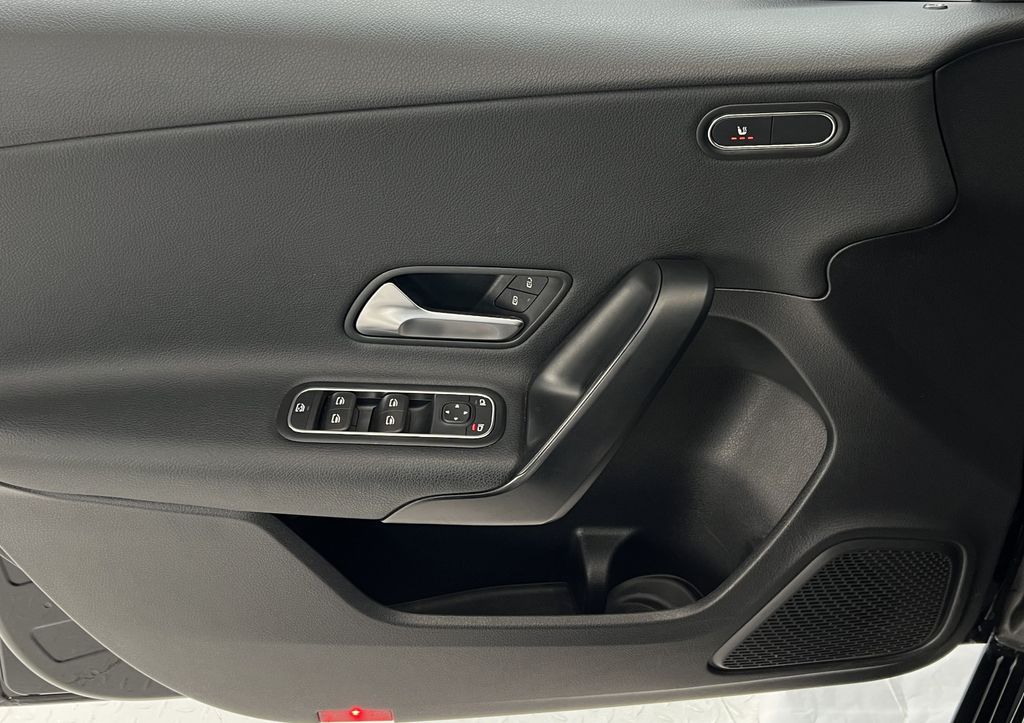Mercedes-Benz A 180 2021