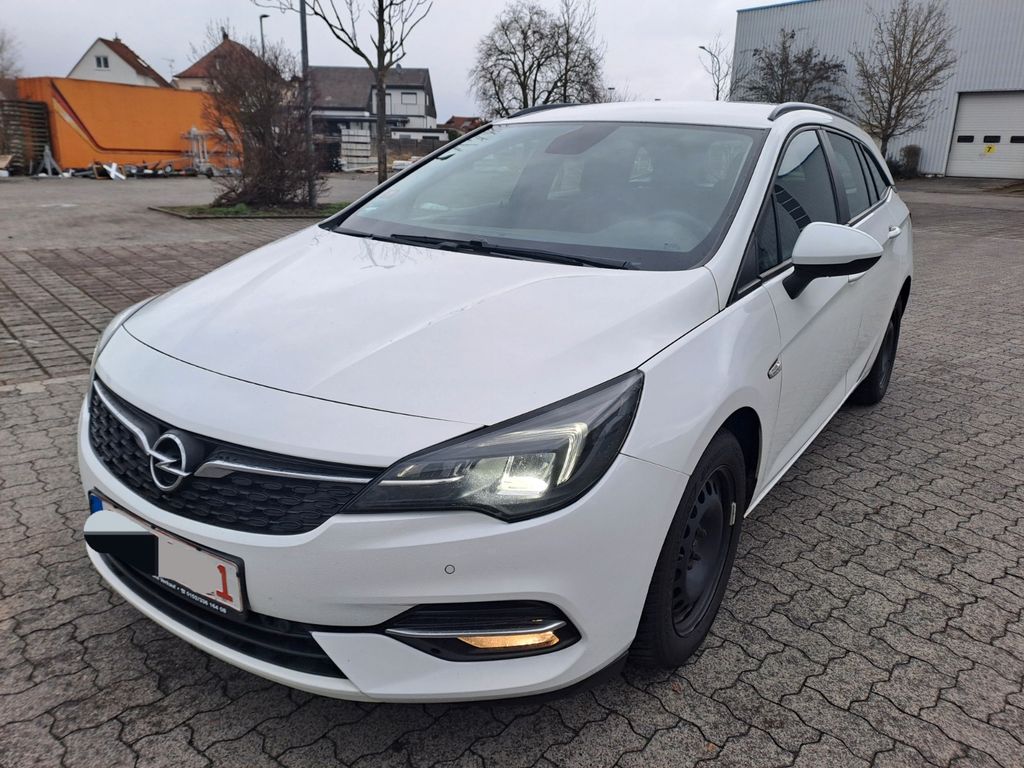 Opel Astra 2021