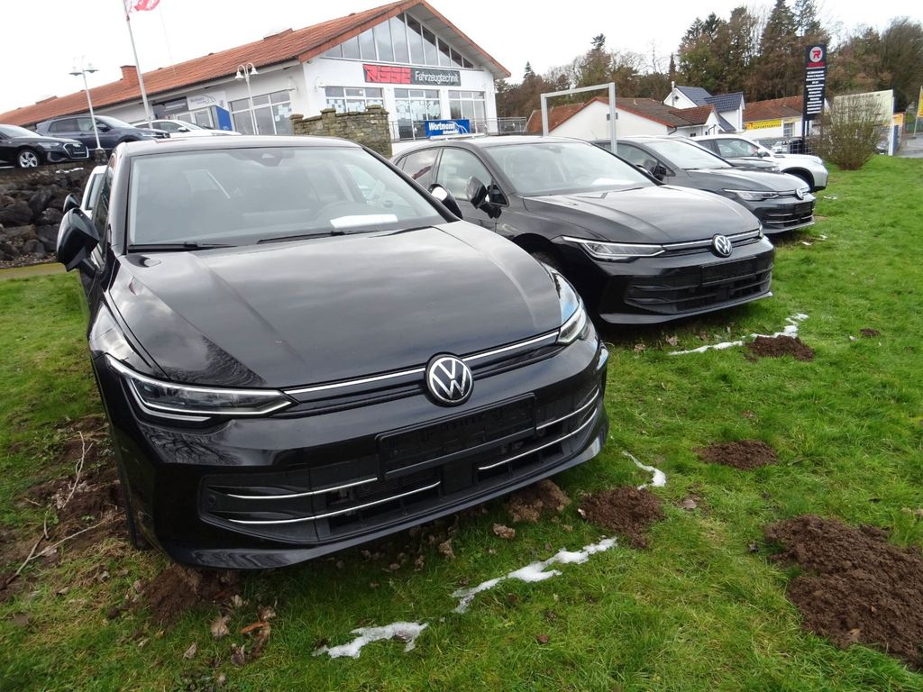 Volkswagen Golf 2025