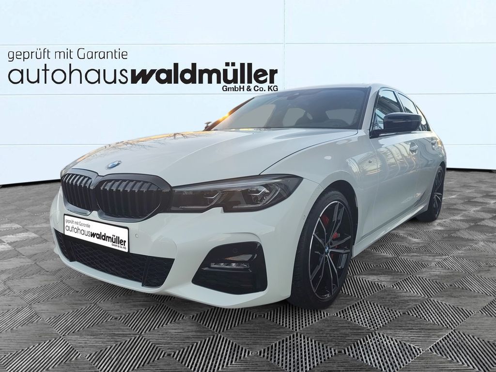 BMW 318 2022