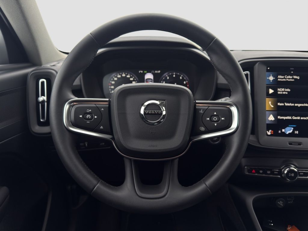 Volvo XC40 2023
