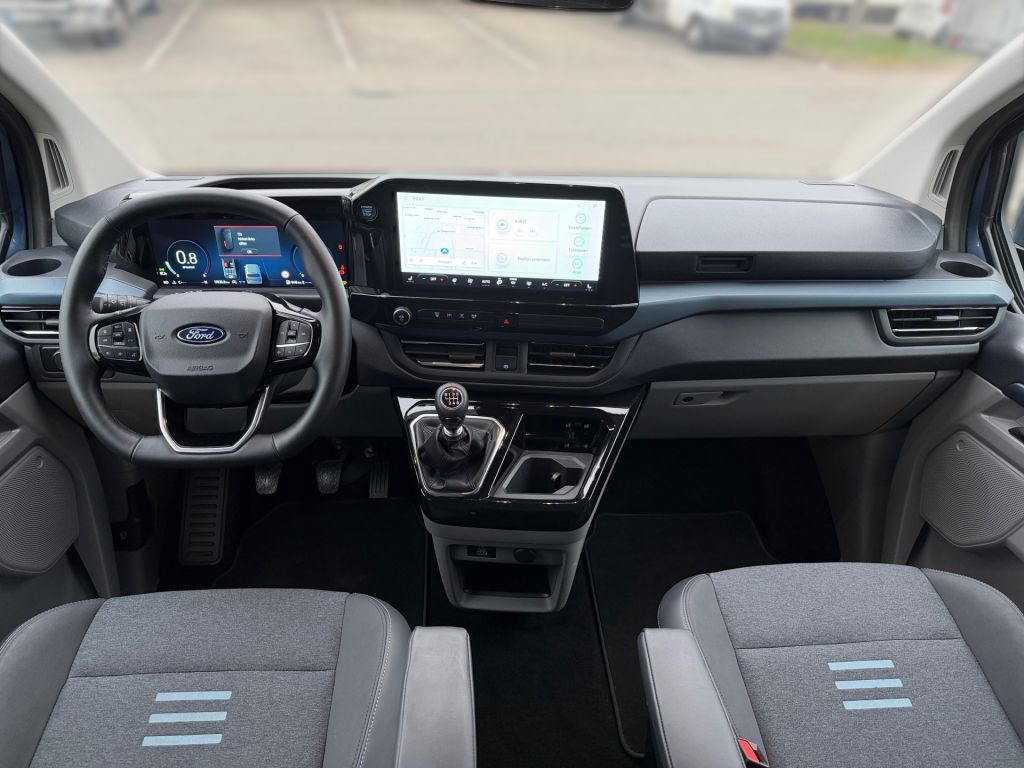 Ford Tourneo Custom 2025