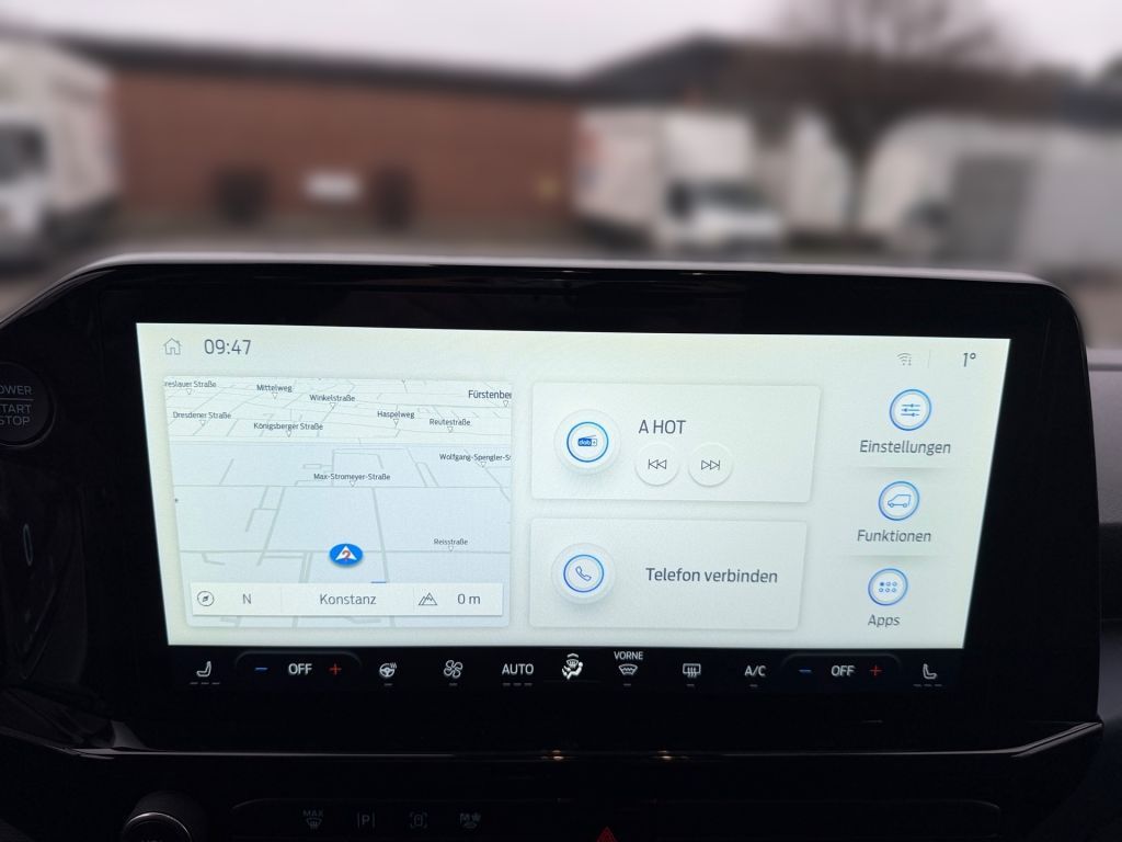 Ford Tourneo Custom 2025