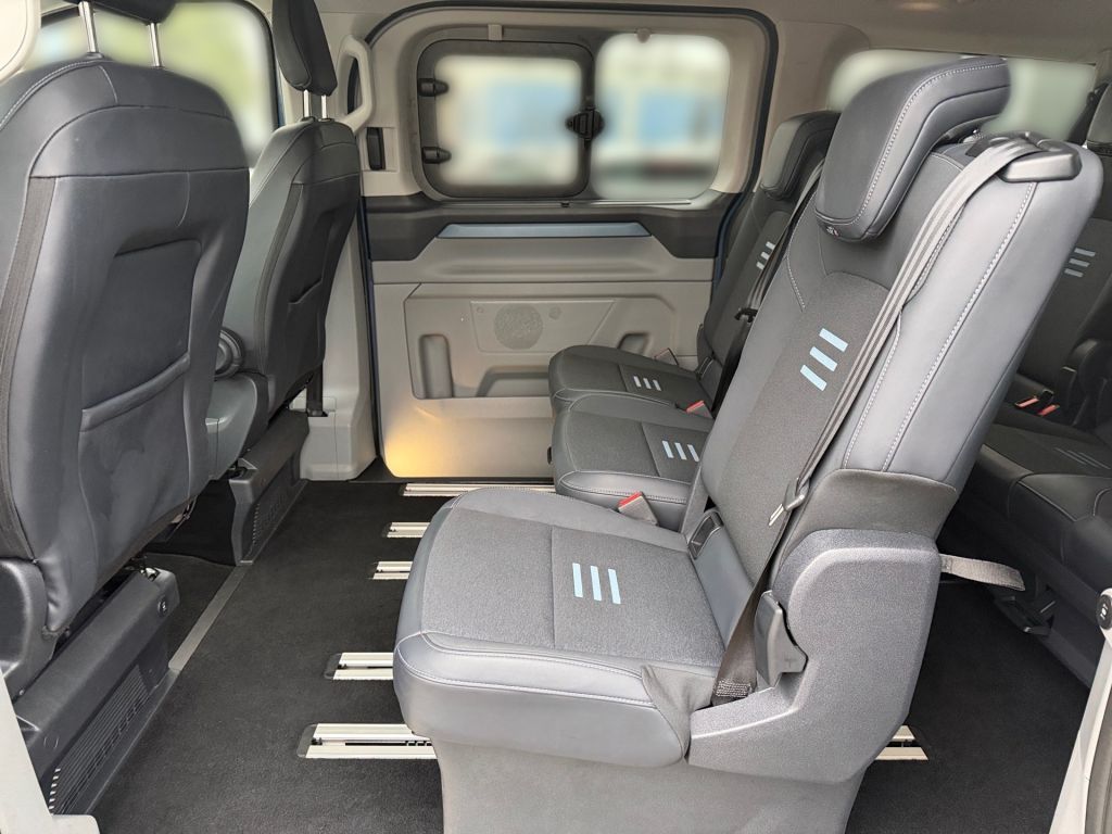 Ford Tourneo Custom 2025