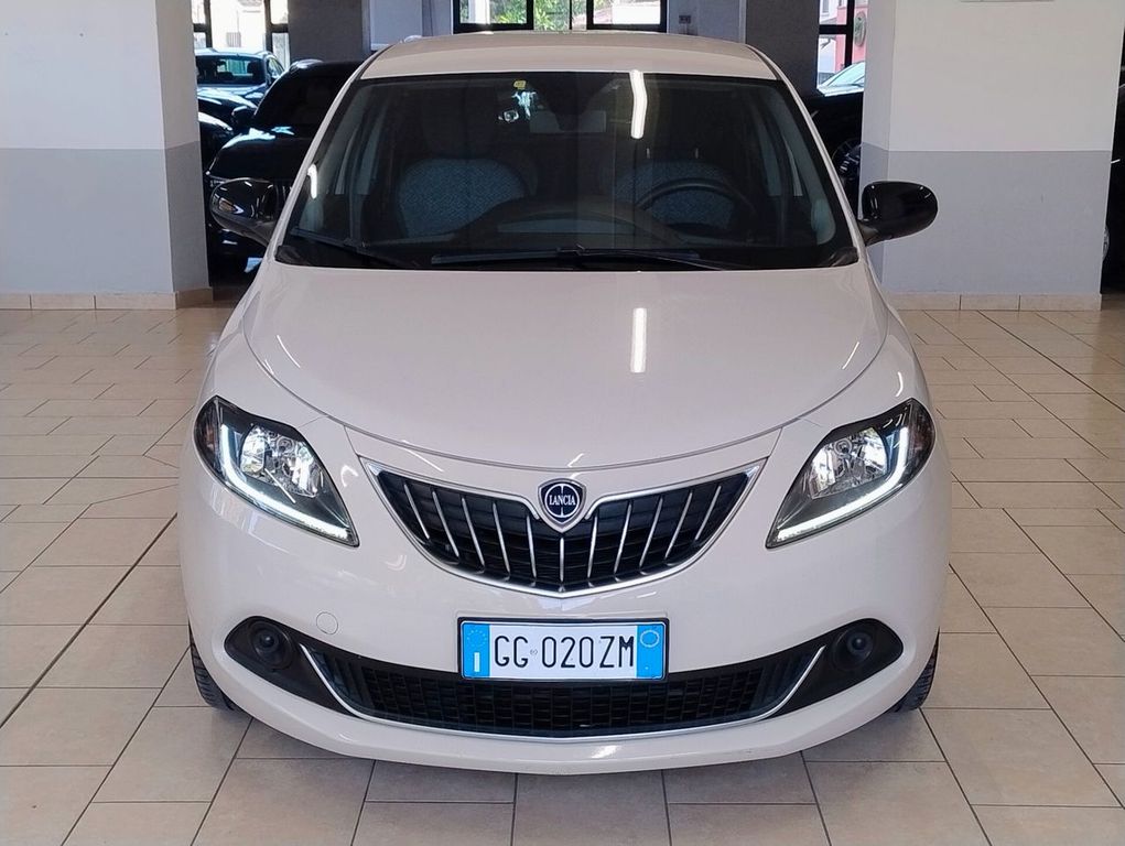 Lancia Ypsilon 2021