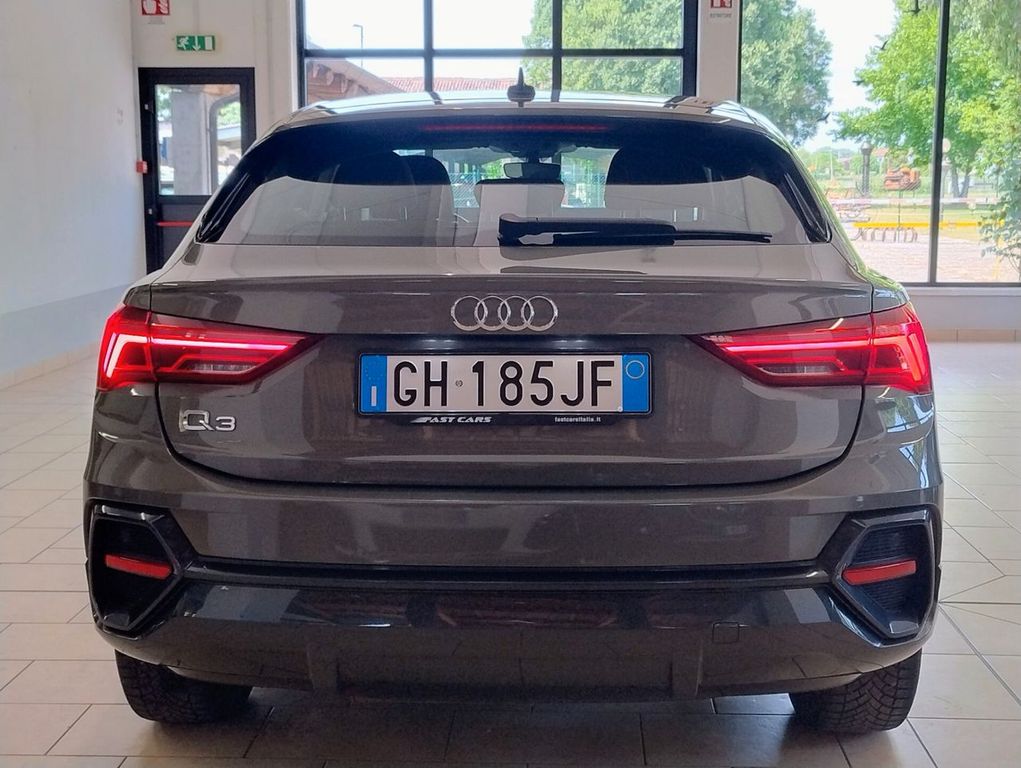 Audi Q3 2021