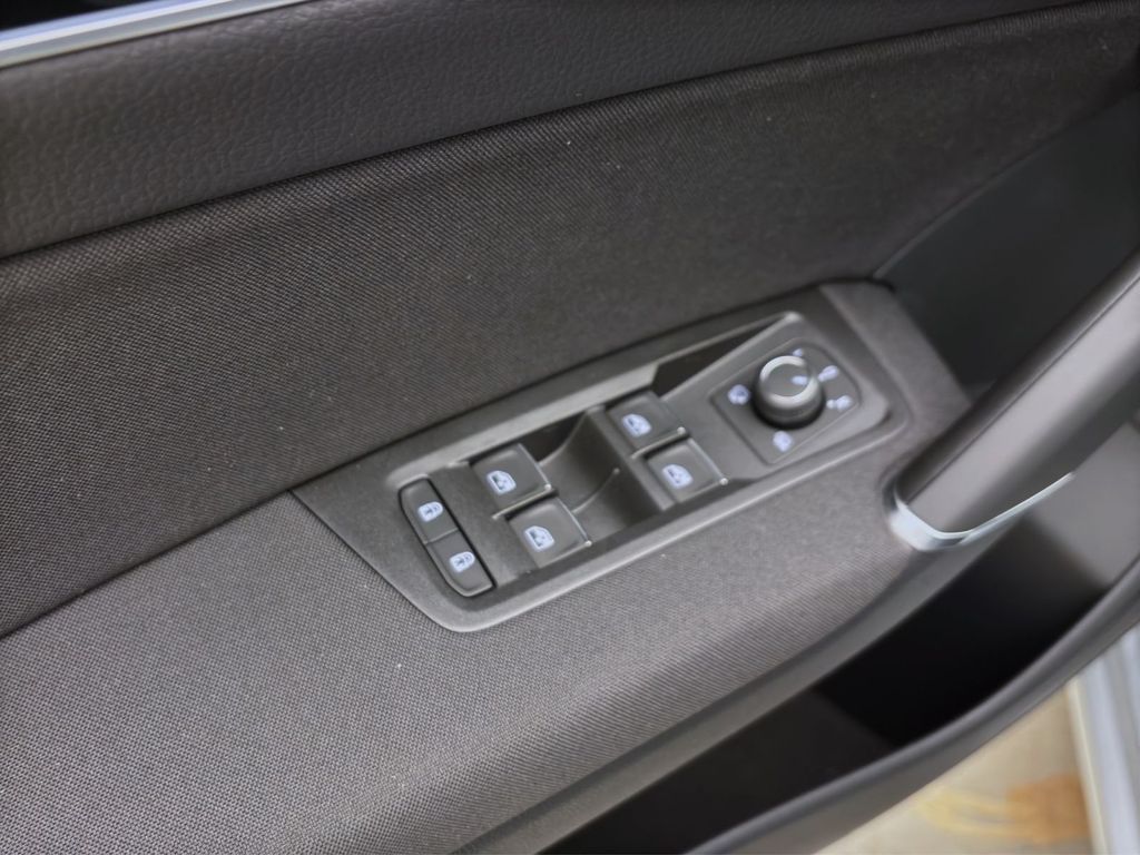 Volkswagen Touran 2025