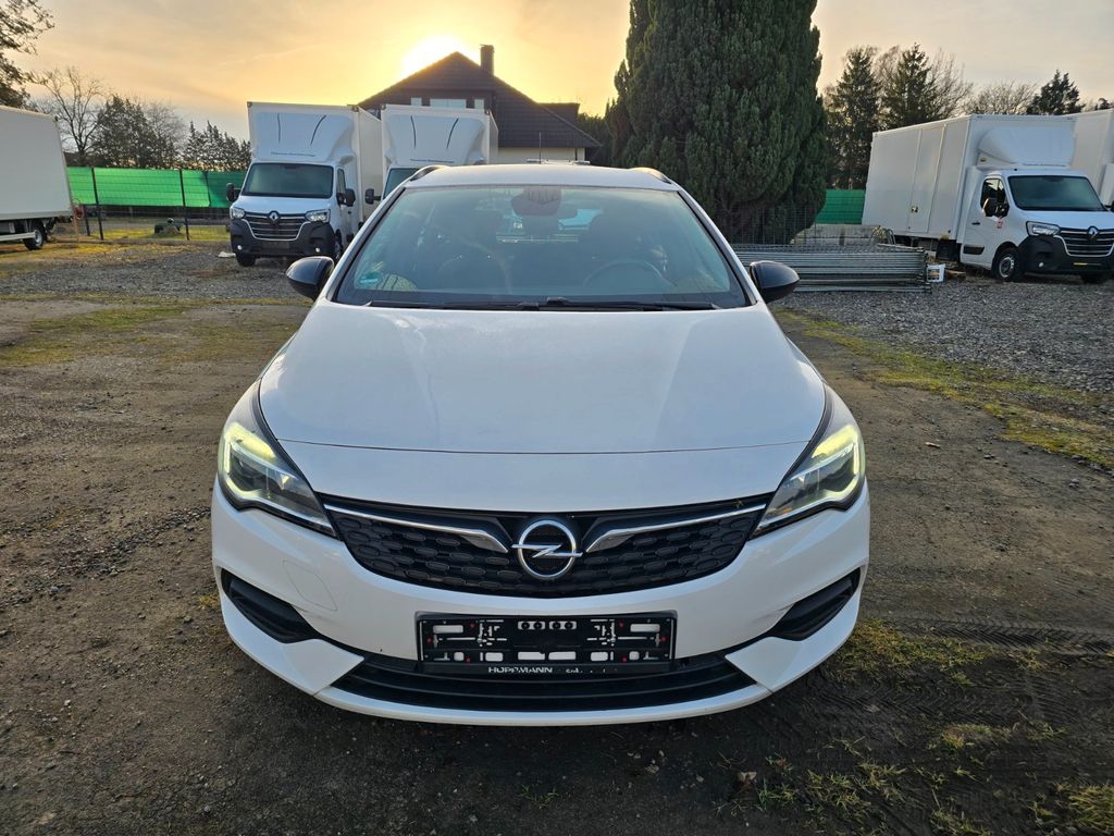 Opel Astra 2021