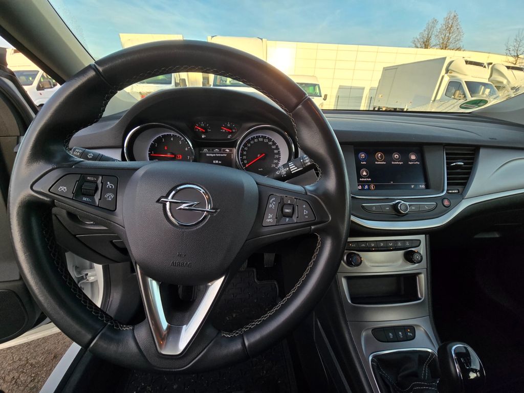Opel Astra 2021
