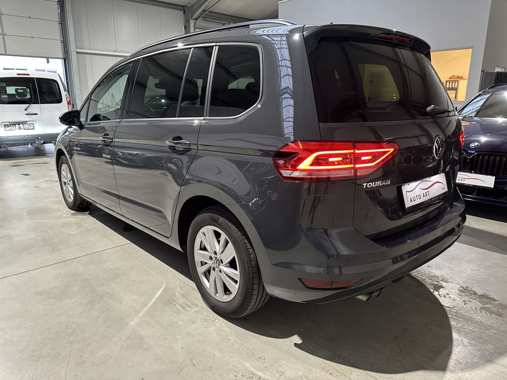Volkswagen Touran 2021