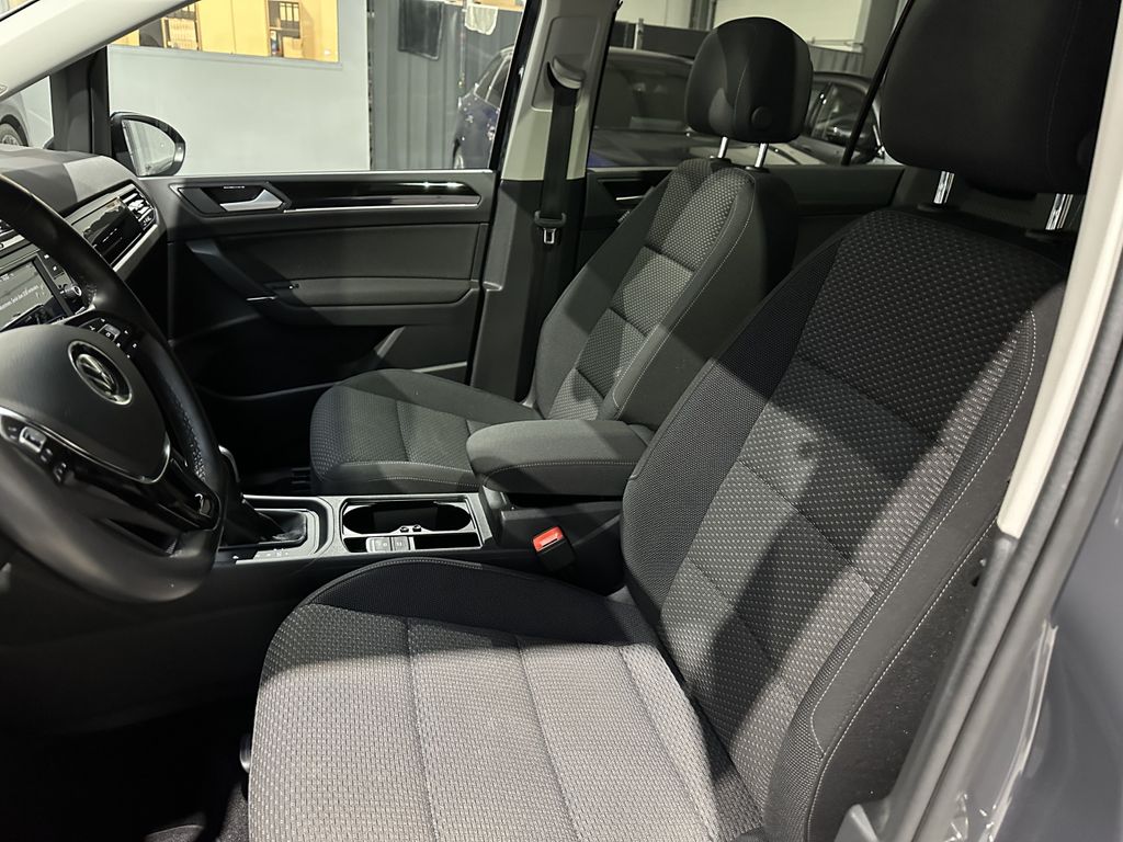 Volkswagen Touran 2021