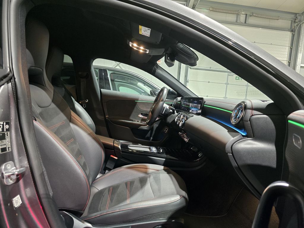 Mercedes-Benz CLA 200 2023