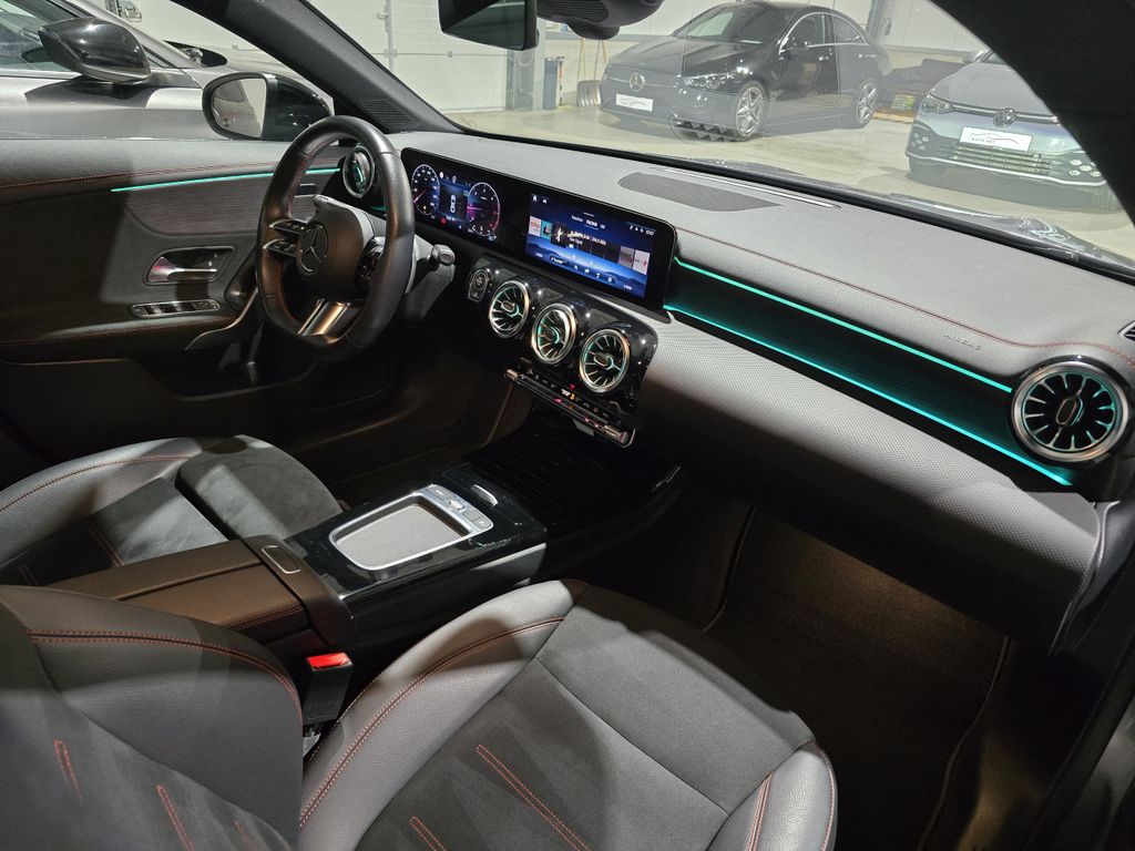 Mercedes-Benz CLA 200 2023