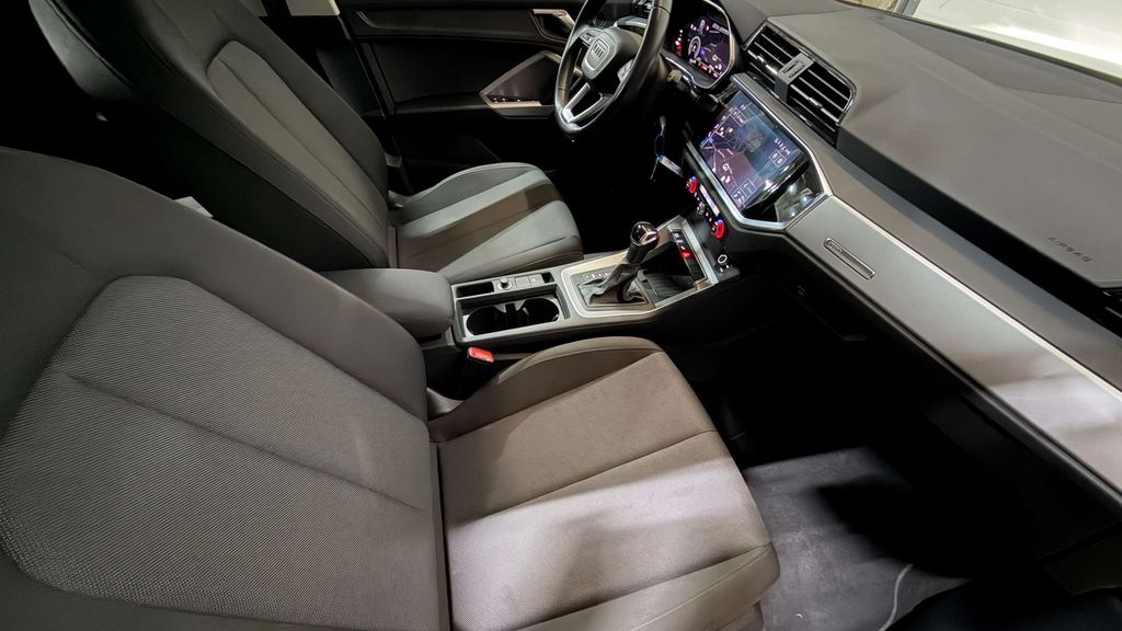 Audi Q3 2021