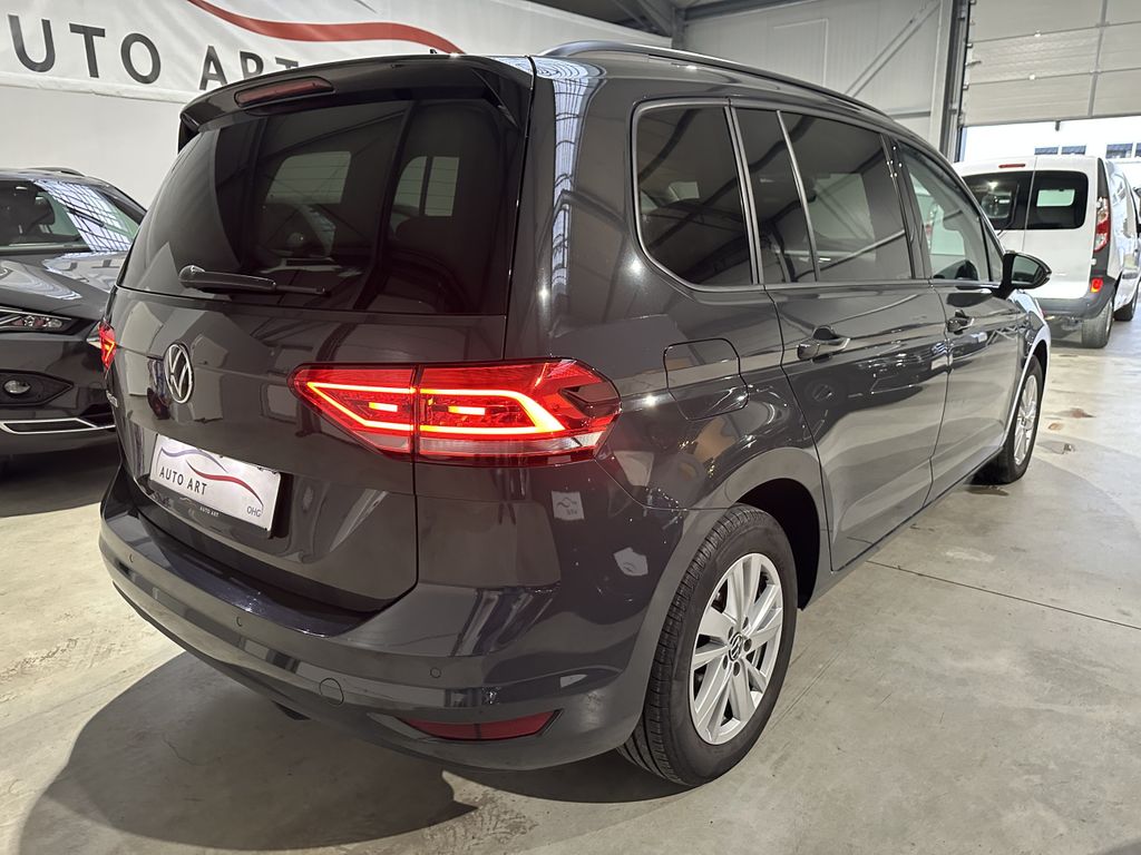 Volkswagen Touran 2021