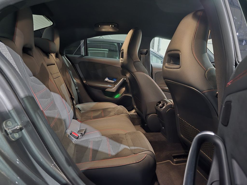 Mercedes-Benz CLA 200 2023