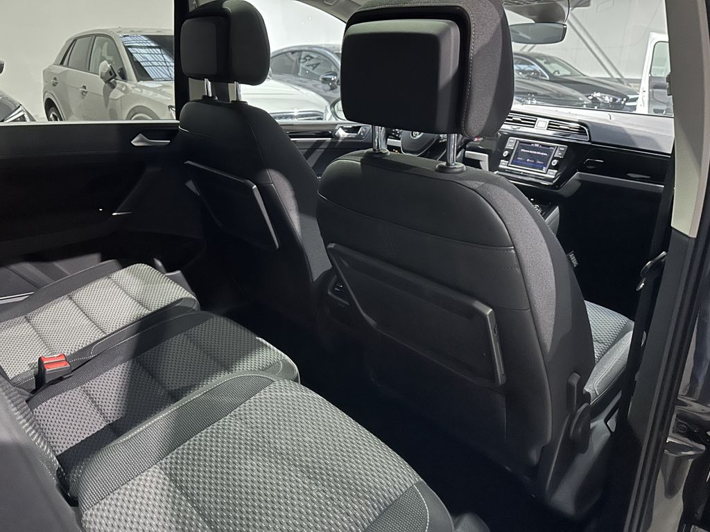 Volkswagen Touran 2021