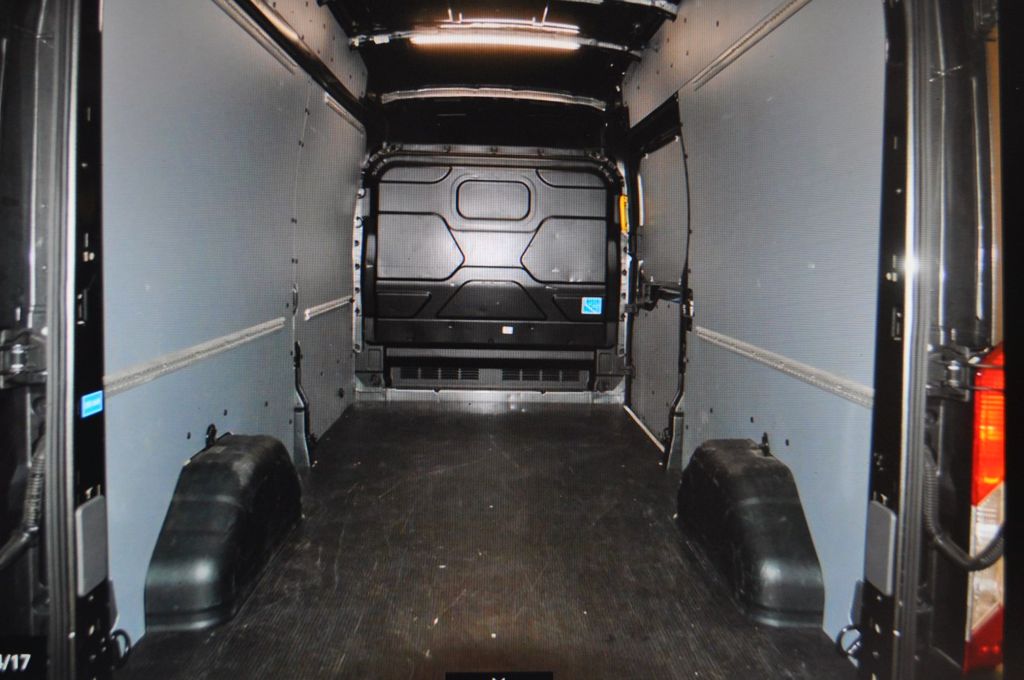 Ford Transit 2024
