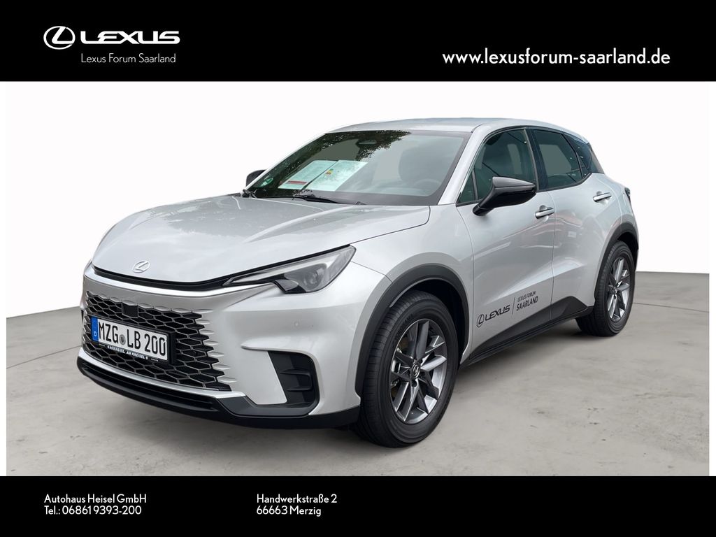 Lexus LBX 2025