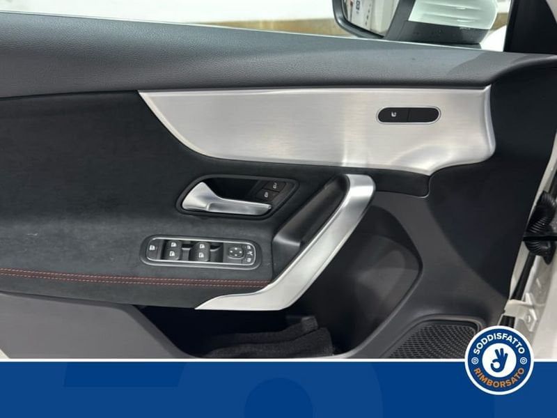 Mercedes-Benz A 180 2025