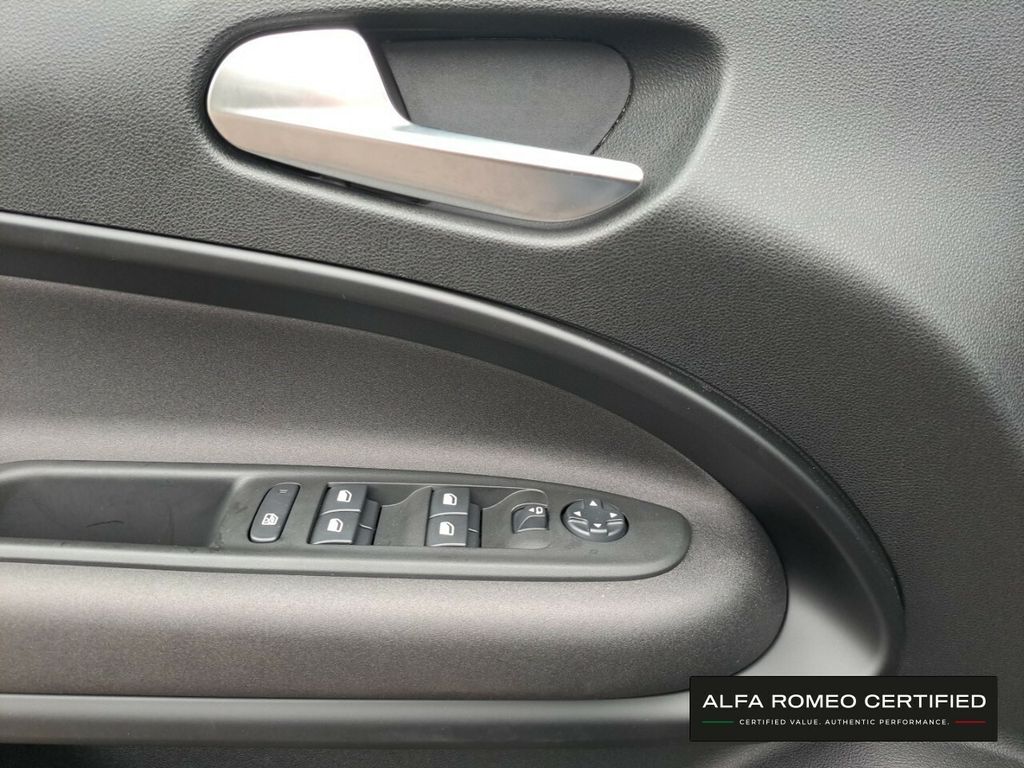 Alfa Romeo Junior 2024