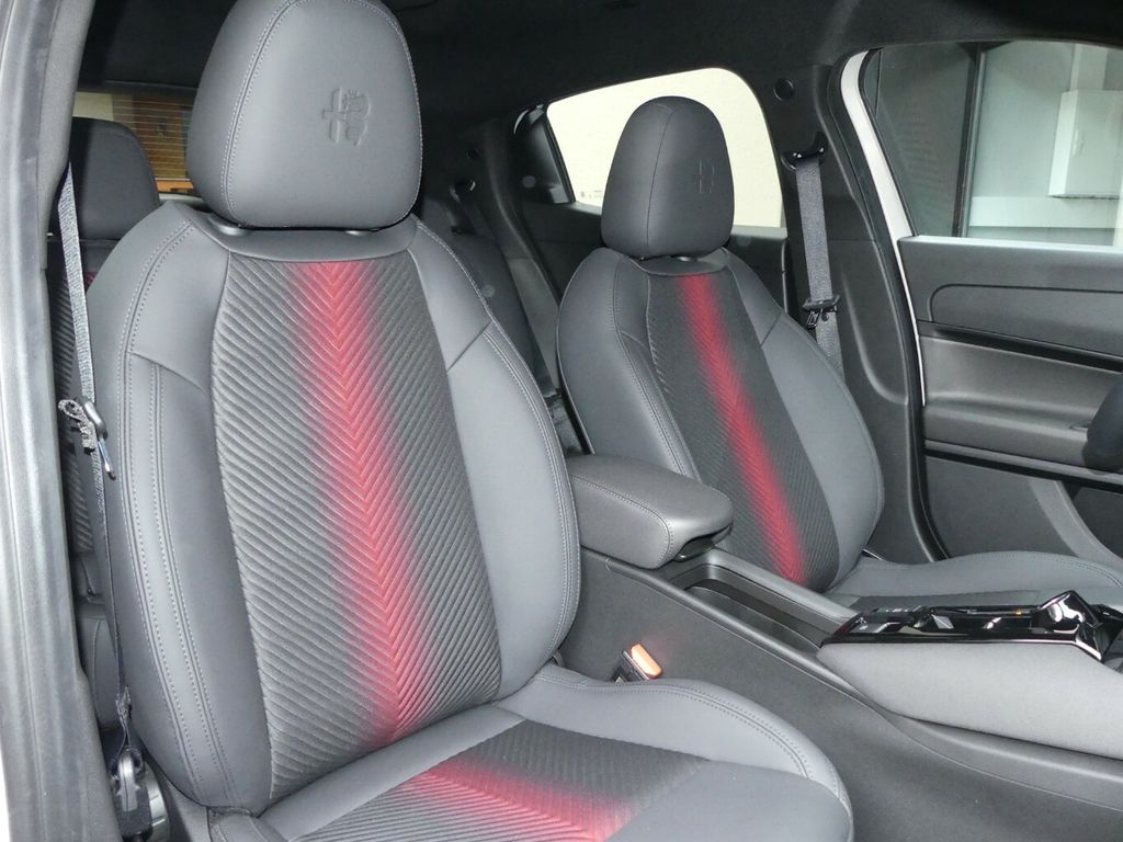 Alfa Romeo Junior 2026