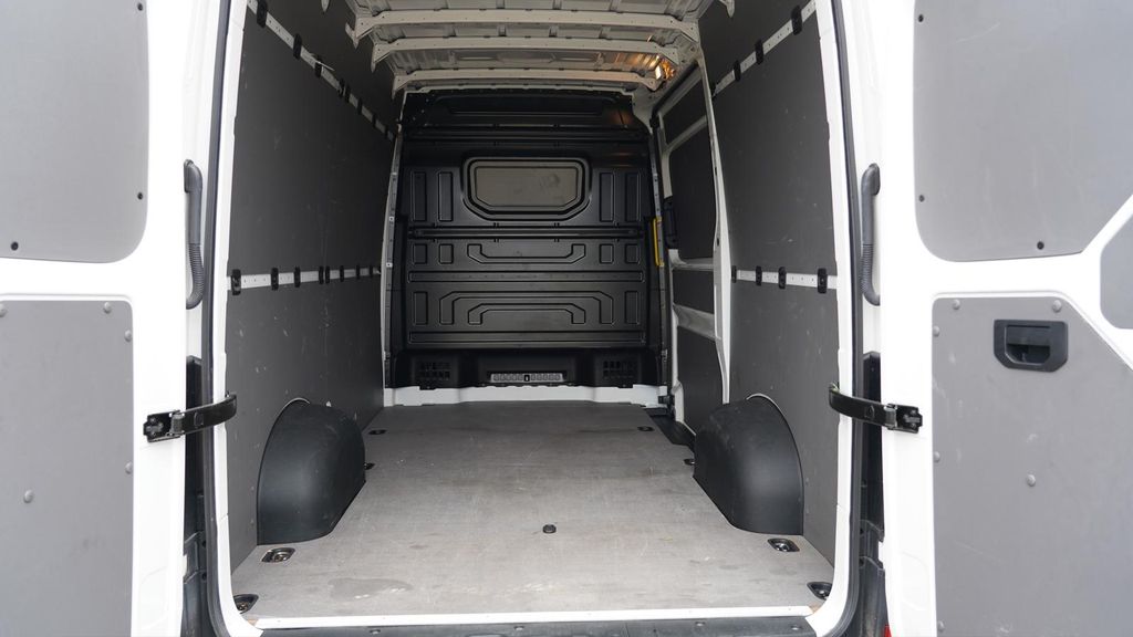 Volkswagen Crafter 2023