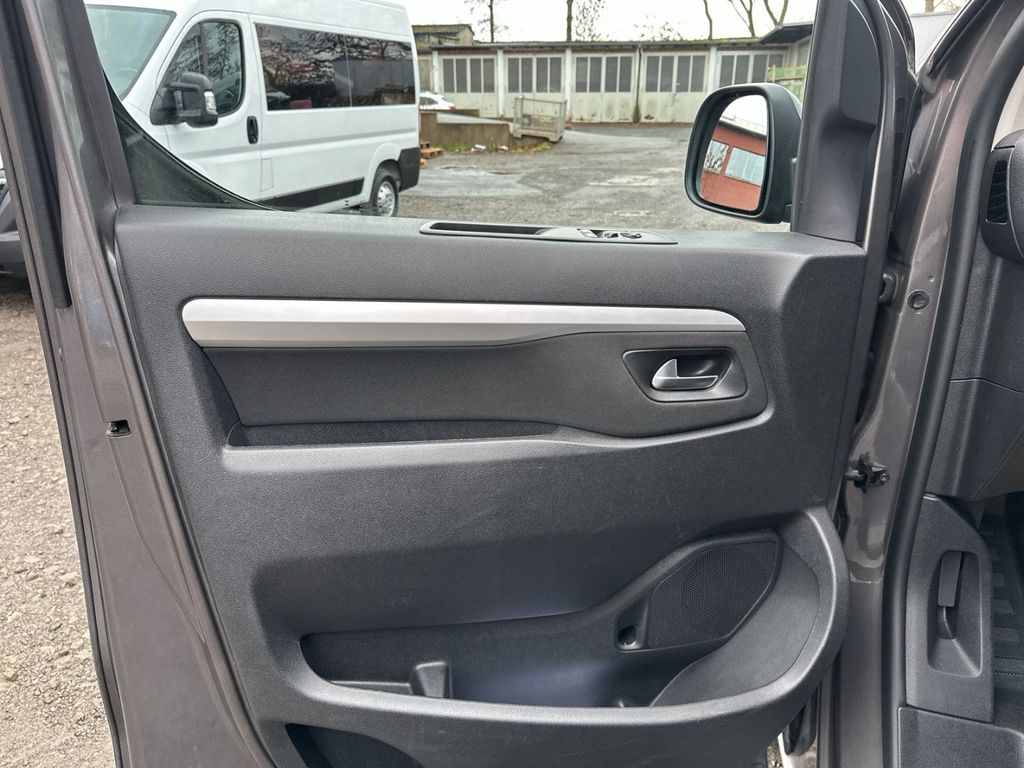 Opel Vivaro 2023