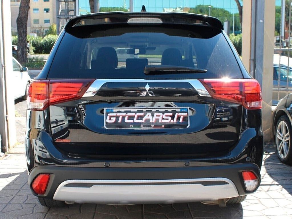 Mitsubishi Outlander 2021