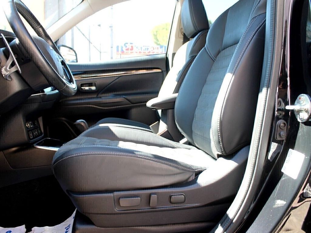 Mitsubishi Outlander 2021