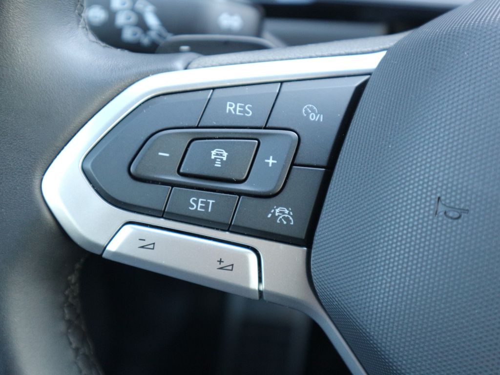 Volkswagen T-Roc 2024