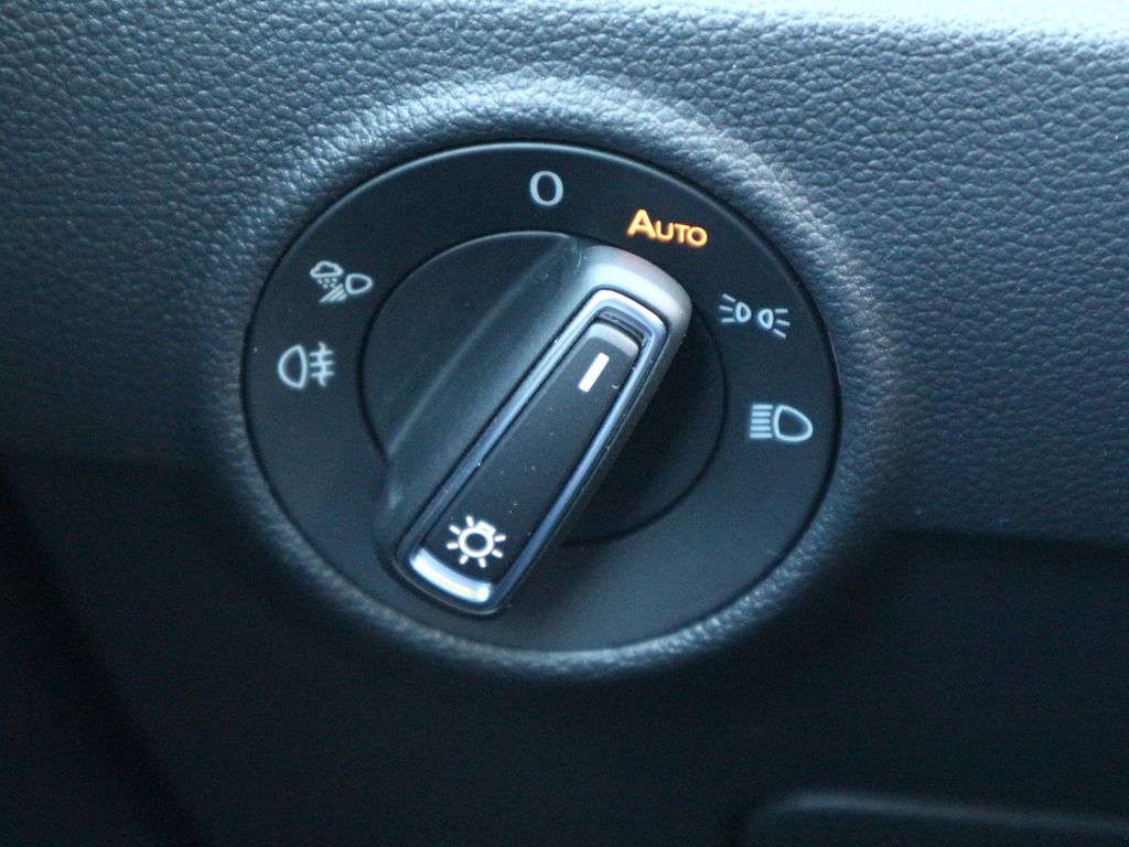 Volkswagen T-Roc 2024