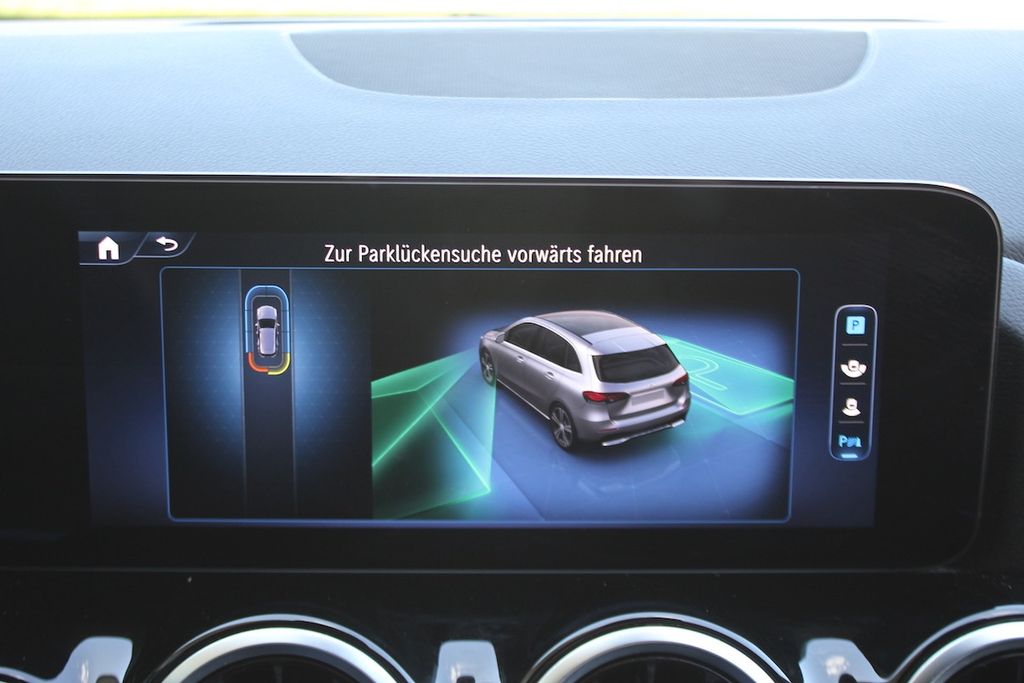 Mercedes-Benz B 180 2024