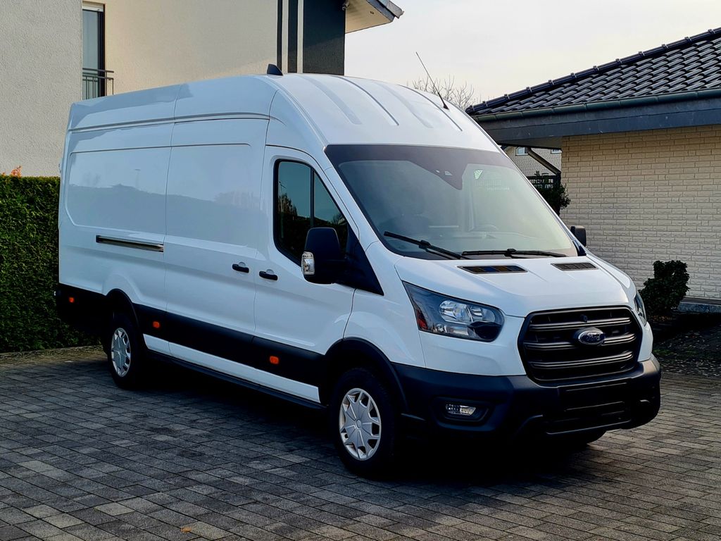 Ford Transit 2024