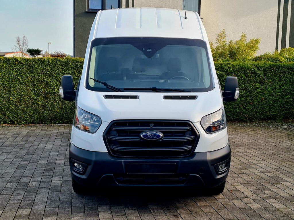 Ford Transit 2024