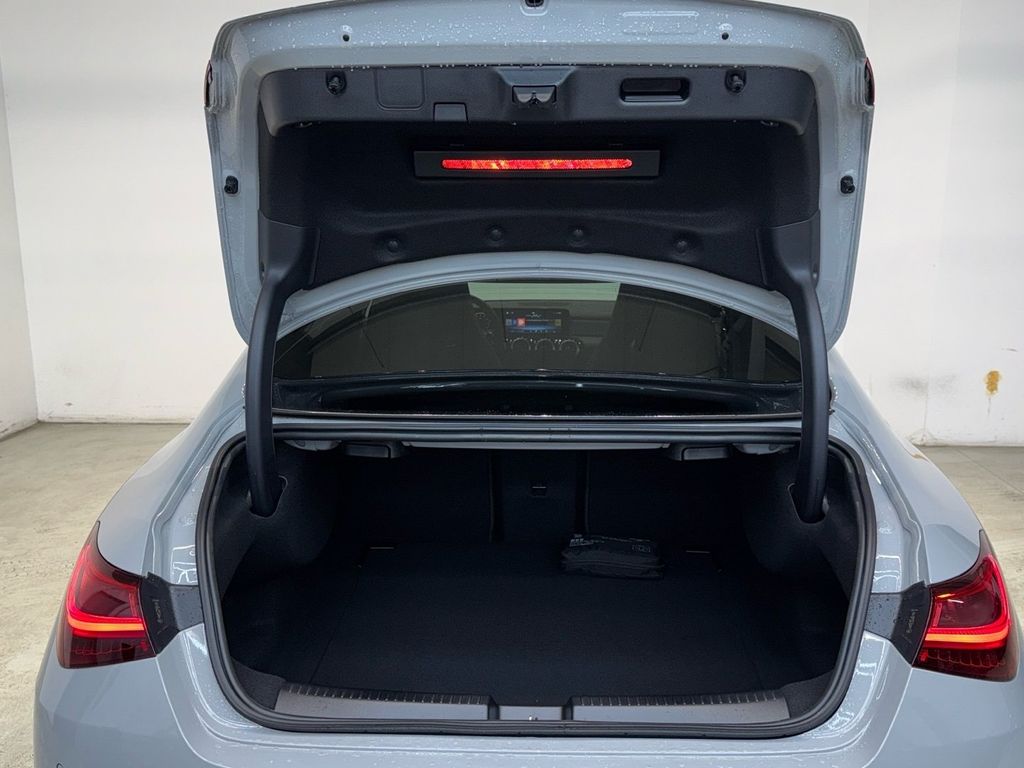 Mercedes-Benz CLA 180 2026