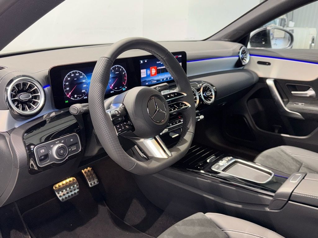 Mercedes-Benz CLA 180 2026